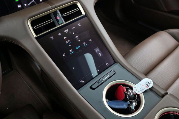 2021 Porsche Taycan с пробегом 29 040 км