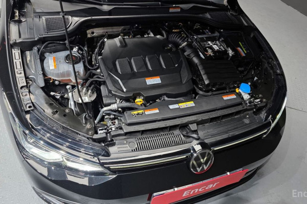 2024 Volkswagen Golf с пробегом 18 276 км