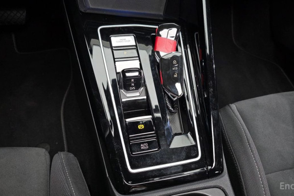 2024 Volkswagen Golf с пробегом 18 276 км