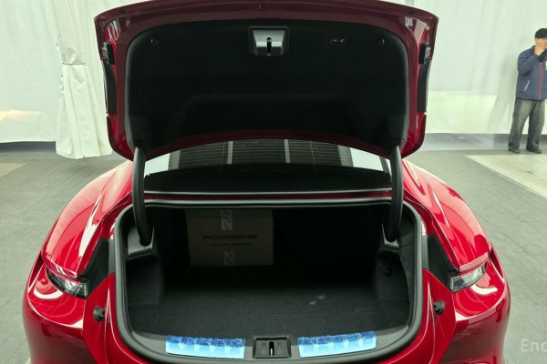 2021 Porsche Taycan с пробегом 29 040 км