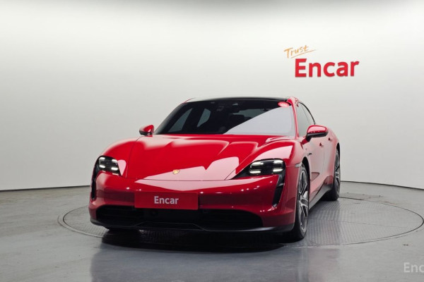 2023 Porsche Taycan с пробегом 22 409 км