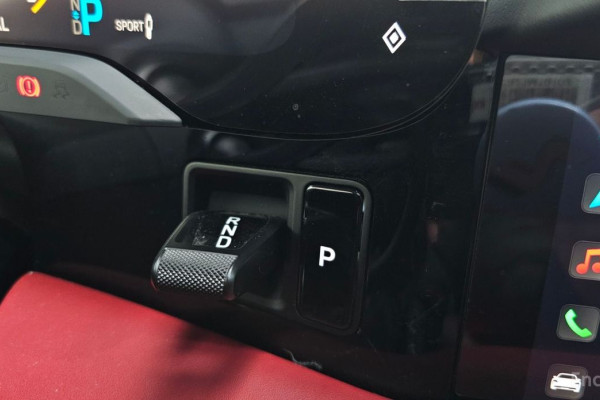 2023 Porsche Taycan с пробегом 22 409 км