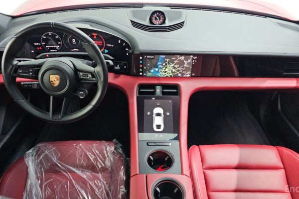 2023 Porsche Taycan с пробегом 22 409 км