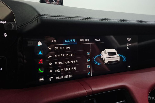 2023 Porsche Taycan с пробегом 22 409 км