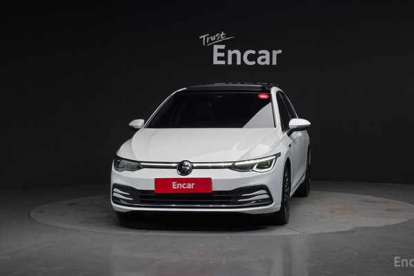 2023 Volkswagen Golf с пробегом 52 393 км