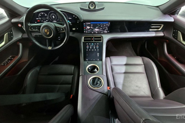 2022 Porsche Taycan с пробегом 34 865 км