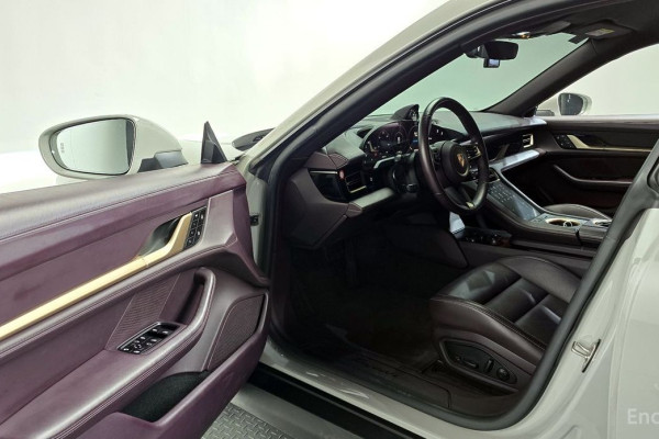 2022 Porsche Taycan с пробегом 34 865 км