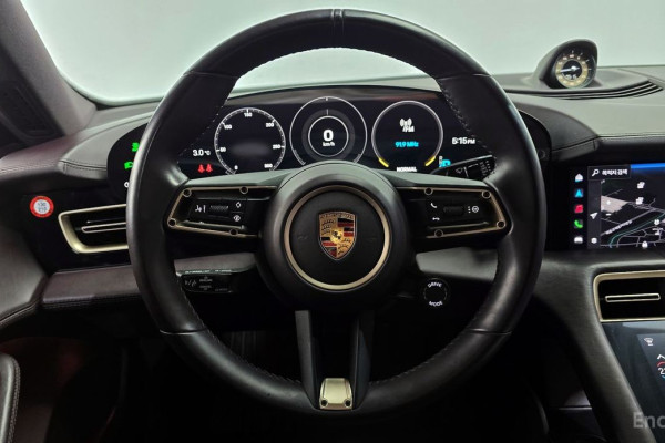 2022 Porsche Taycan с пробегом 34 865 км