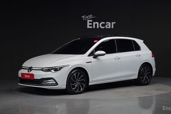 2023 Volkswagen Golf с пробегом 52 393 км