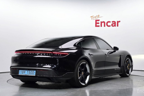 2023 Porsche Taycan с пробегом 39 163 км