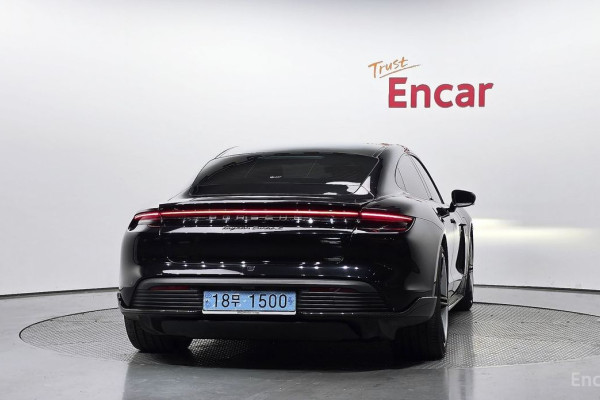 2023 Porsche Taycan с пробегом 39 163 км