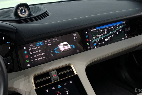 2023 Porsche Taycan с пробегом 39 163 км