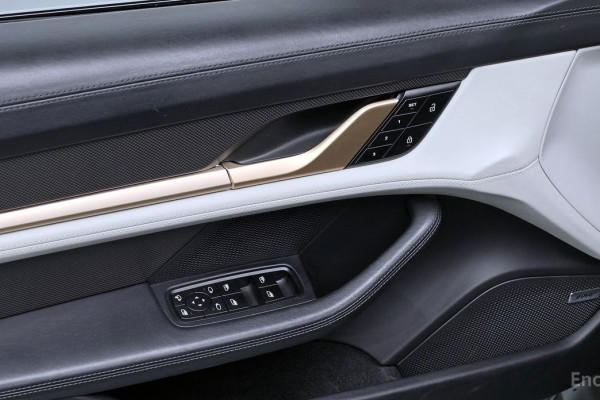 2023 Porsche Taycan с пробегом 39 163 км