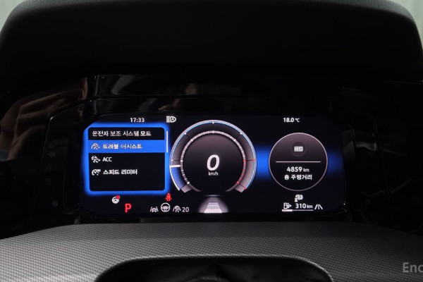 2025 Volkswagen Golf с пробегом 4 859 км