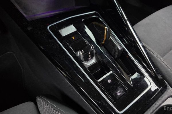 2025 Volkswagen Golf с пробегом 4 859 км