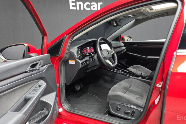 2023 Volkswagen Golf с пробегом 60 194 км