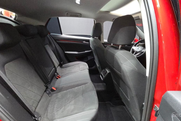 2023 Volkswagen Golf с пробегом 60 194 км