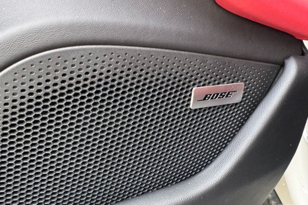 2024 Porsche Taycan с пробегом 5 500 км