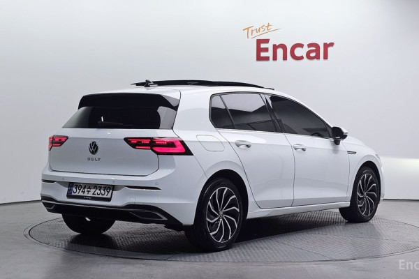 2023 Volkswagen Golf с пробегом 54 229 км