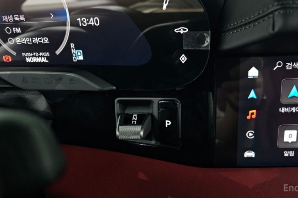 2025 Porsche Taycan с пробегом 5 153 км