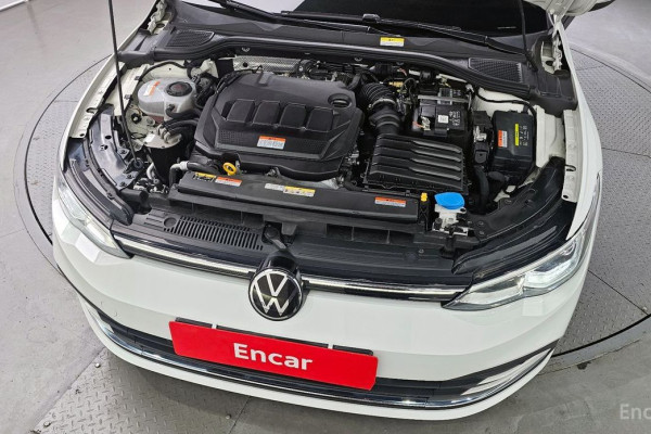 2023 Volkswagen Golf с пробегом 54 229 км