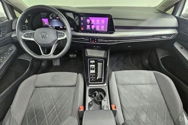 2023 Volkswagen Golf с пробегом 54 229 км