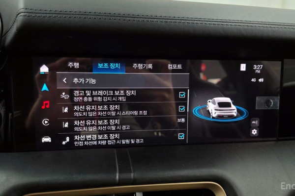 2024 Porsche Taycan с пробегом 27 189 км