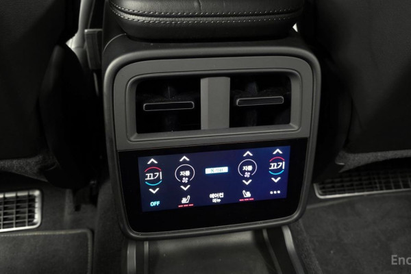 2024 Porsche Taycan с пробегом 27 189 км