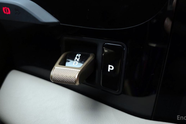 2023 Porsche Taycan с пробегом 17 225 км