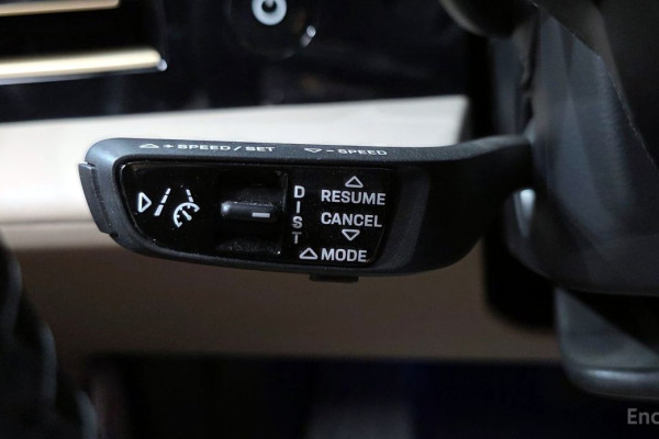 2023 Porsche Taycan с пробегом 17 225 км