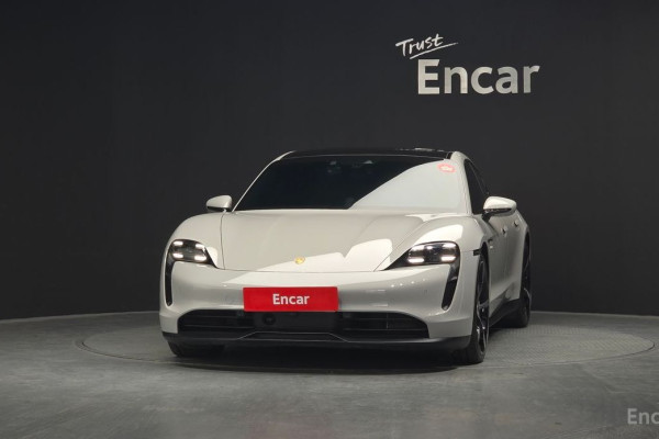 2022 Porsche Taycan с пробегом 45 351 км