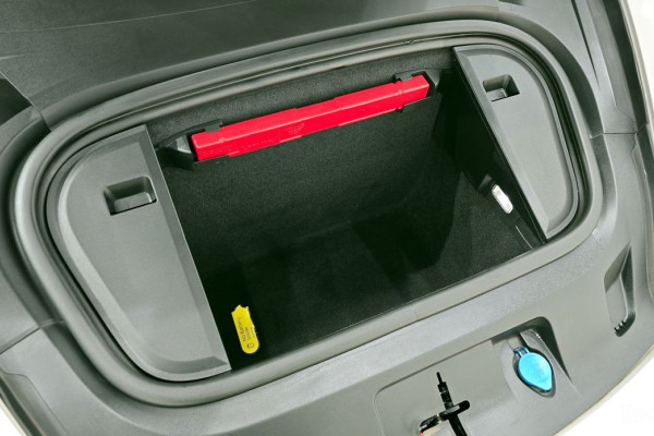 2022 Porsche Taycan с пробегом 45 351 км