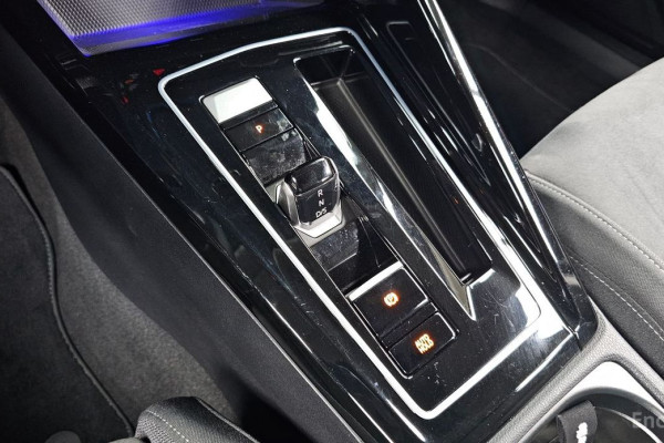 2024 Volkswagen Golf с пробегом 18 384 км