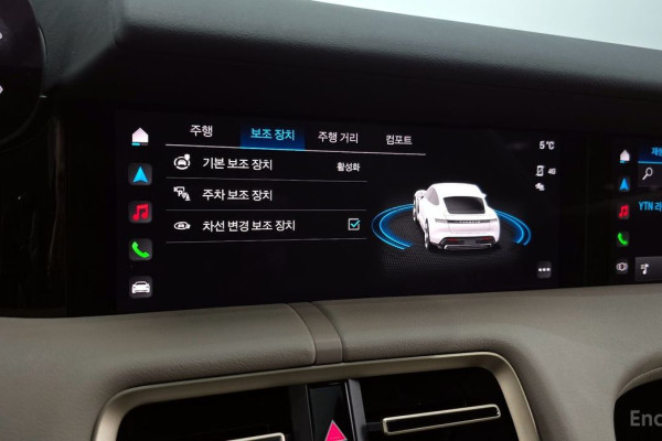 2022 Porsche Taycan с пробегом 45 351 км