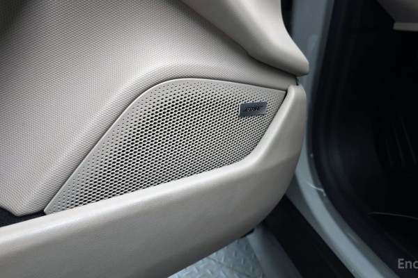 2022 Porsche Taycan с пробегом 45 351 км