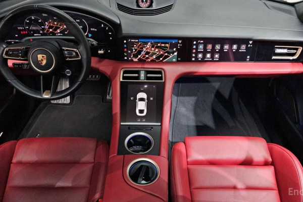 2023 Porsche Taycan с пробегом 35 994 км