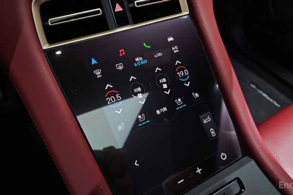 2023 Porsche Taycan с пробегом 35 994 км