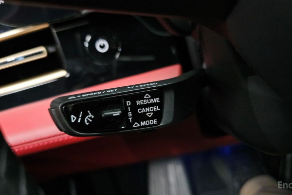 2023 Porsche Taycan с пробегом 35 994 км