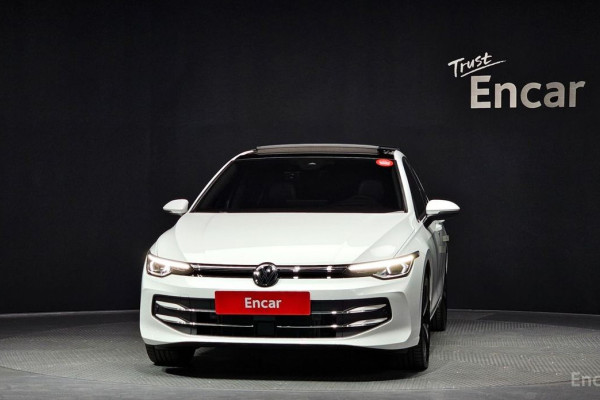 2025 Volkswagen Golf с пробегом 25 697 км