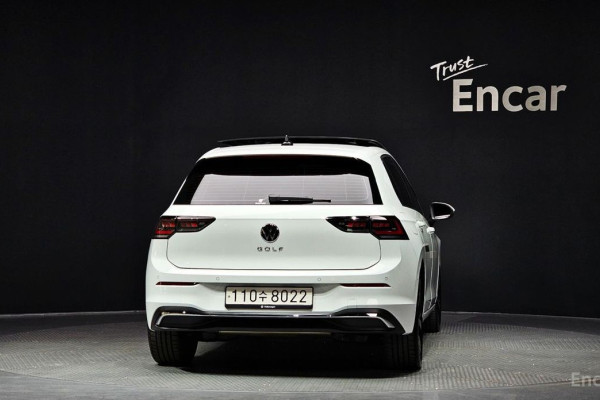 2025 Volkswagen Golf с пробегом 25 697 км