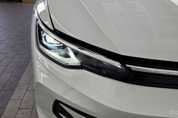 2025 Volkswagen Golf с пробегом 25 697 км