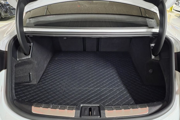 2022 Porsche Taycan с пробегом 52 700 км