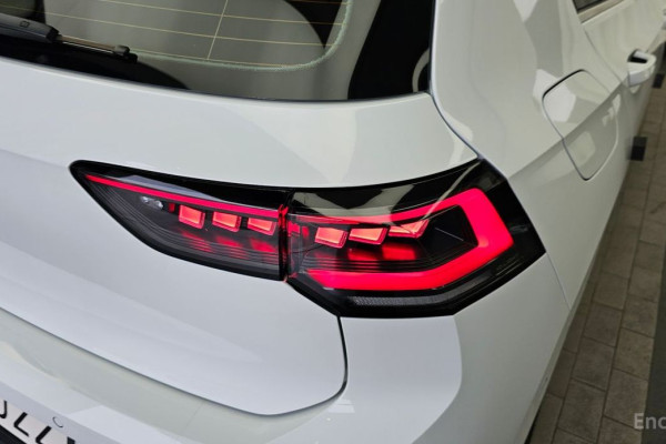 2025 Volkswagen Golf с пробегом 25 697 км