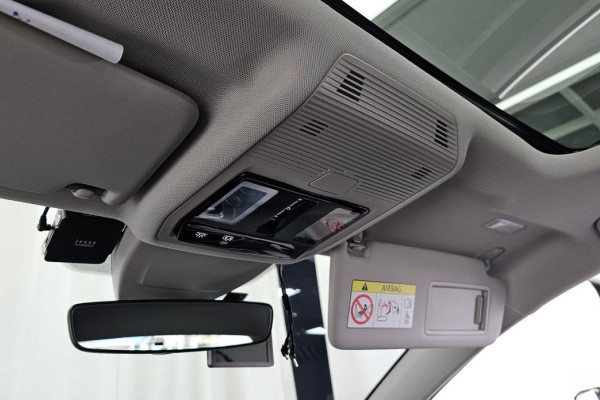 2025 Volkswagen Golf с пробегом 25 697 км