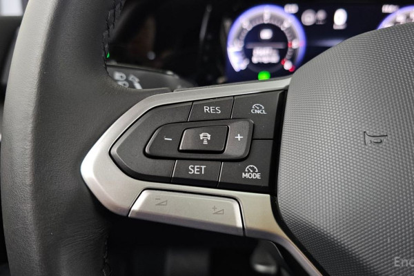 2025 Volkswagen Golf с пробегом 25 697 км