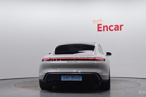 2020 Porsche Taycan с пробегом 26 301 км