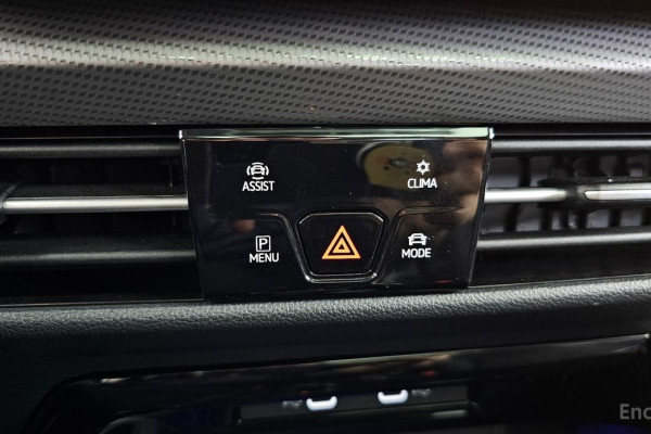 2025 Volkswagen Golf с пробегом 25 697 км