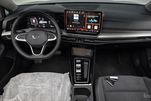 2026 Volkswagen Golf с пробегом 61 км