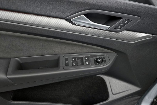 2026 Volkswagen Golf с пробегом 61 км