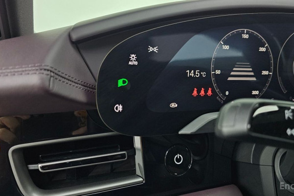 2020 Porsche Taycan с пробегом 26 301 км